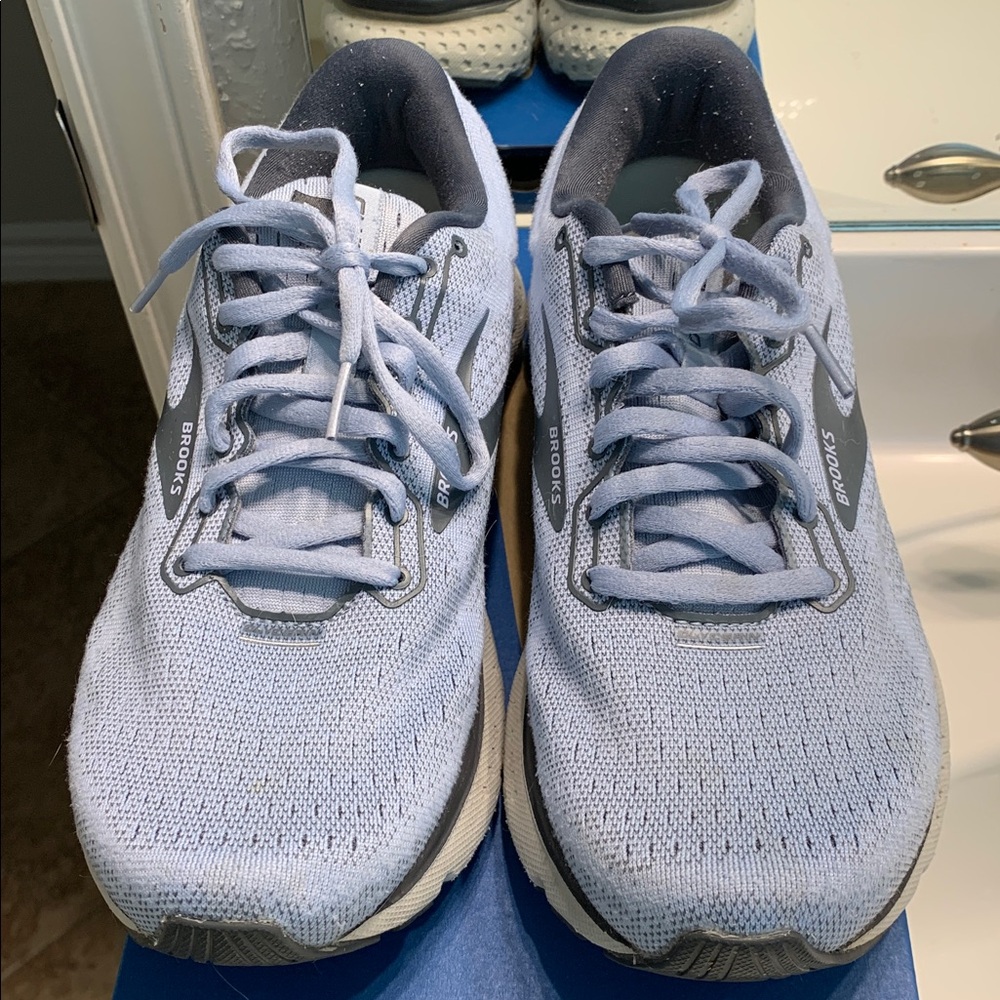 Brooks Glycerin 18 Sky Blue Athletic Sneakers size 8 wide - Picture 3 of 10